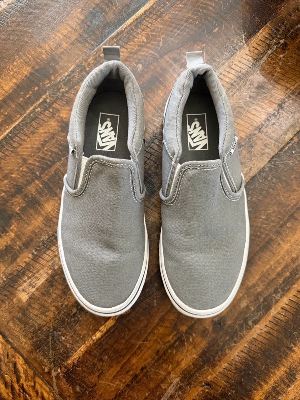 Vans Youth Slip-On Sneakers in Gray and White Canvas Youth 3/Womens 4.5-5